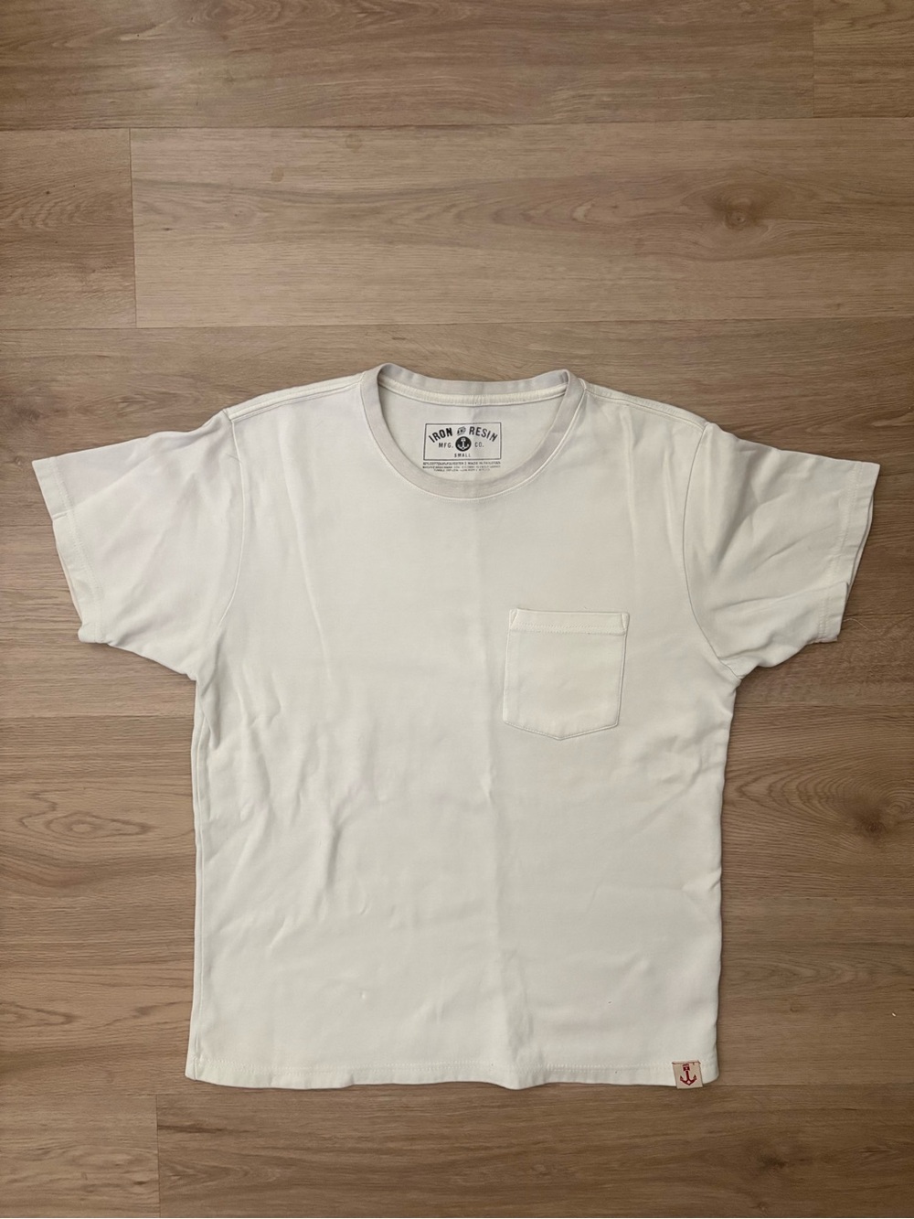 Iron & Resin Heavy weight pocket tee